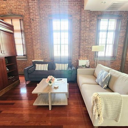Jennifer'S Riverfront Foundry Apartment Downtown Провиденс Экстерьер фото