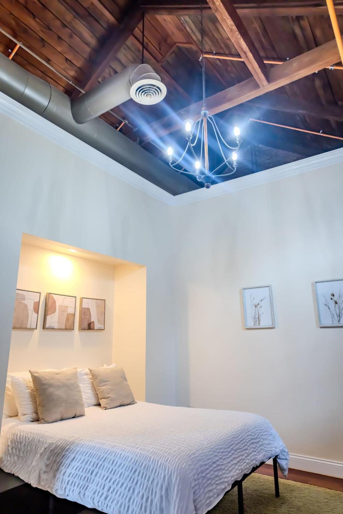Jennifer'S Riverfront Foundry Apartment Downtown Провиденс Экстерьер фото